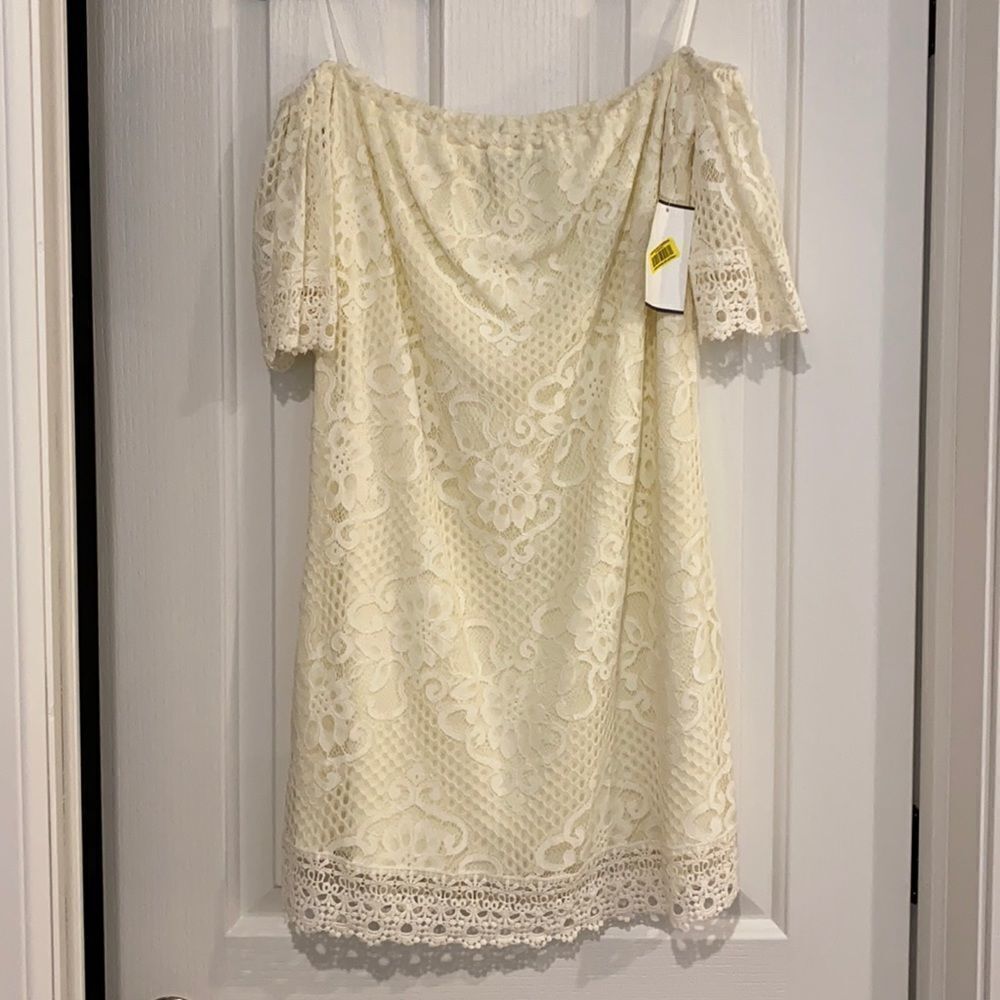 NWT Off shoulder lace cream white dress